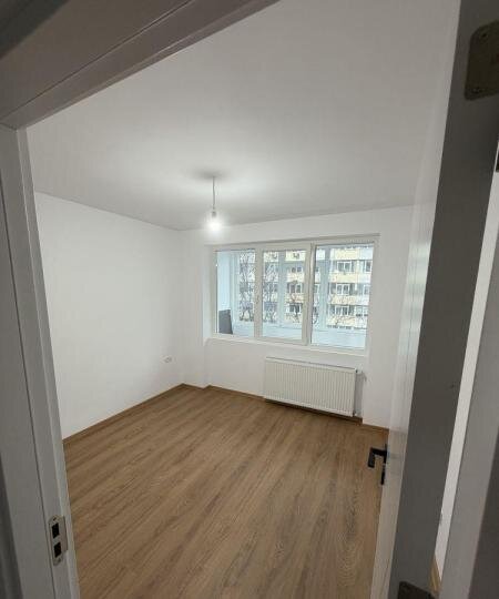 Vatra Luminoasa / et 5 /  renovat la cheie